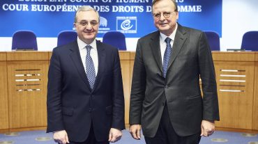 Զոհրաբ Մնացականյանը հանդիպել է ՄԻԵԴ-ի նախագահի հետ