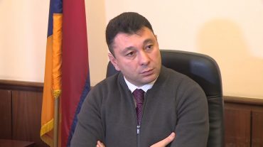 Ես երբեք պահեստային չեմ դառնա, Հանրապետական կուսակցությունը՝ ևս. Շարմազանով