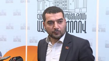 Զարմանում եմ, թե ինչու կաթողիկոսը չի ուզում դիմել իր անվտանգության համար. Հակոբյան