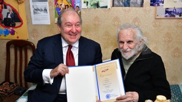 Դուք միշտ եղել եք ժողովրդական արտիստ. Արմեն Սարգսյանը՝ Երվանդ Մանարյանին