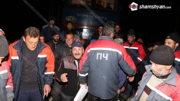 Գեղարքունիքում ՀԿԵ-ի աշխատակիցներն, ի նշան բողոքի, պառկել են ռելսերի վրա
