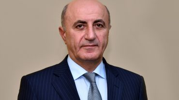 Ձեր ի՞նչ գործն է՝ ստանում է տնօրենը X  կամ Y. «Գազպրոմ Արմենիա»-ի գլխավոր տնօրենը՝ լրագրողներին