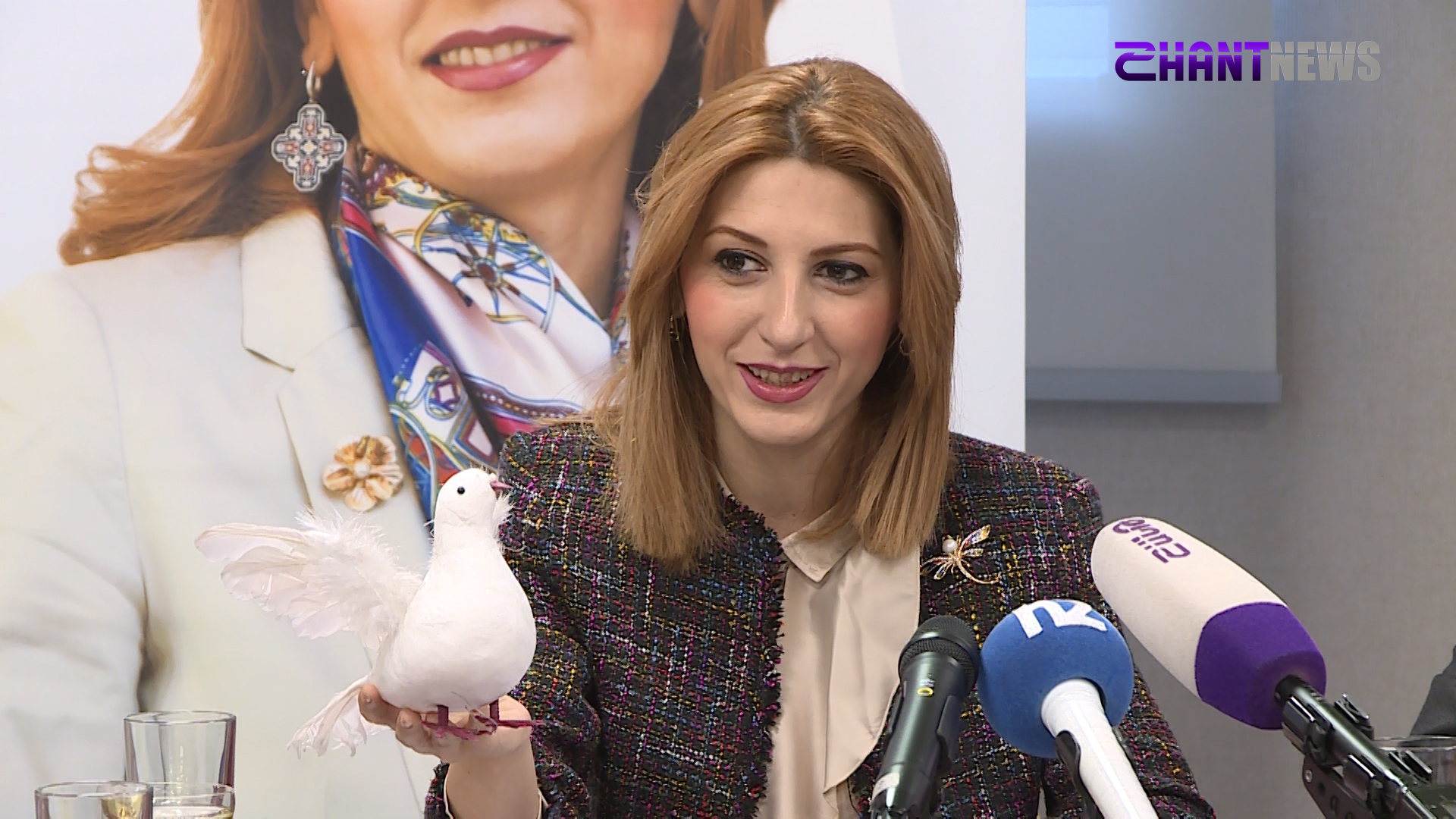 «Քրիստոնեա-ժողովրդական վերածնունդ» կուսակցության խորհրդանիշն աղավնին է