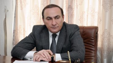 Շենգավիթ վարչական շրջանի ղեկավարը դադարեցրել է իր լիազորությունները
