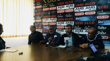 Դատական երկու հայց՝ ընդդեմ Արտաշատի պետական թատրոնի