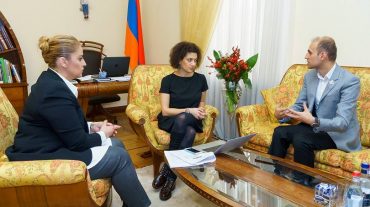 Աննա Կարան մտադիր է մանկատան շրջանավարտների համար կենտրոն կառուցել