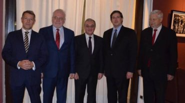 Զոհրաբ Մնացականյանն ու Էլմար Մամեդյարովը պայմանավորվել են առաջիկայում շարունակել հանդիպումները