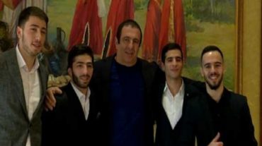 Գագիկ Ծառուկյանն ավտոմեքենաներ է նվիրել հայ մարզիկներին