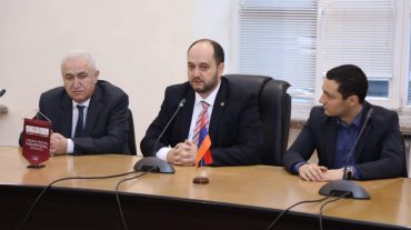 Կորյուն Աթոյանն ազատվել է Տնտեսագիտական համալսարանի ռեկտորի պաշտոնից. նոր ռեկտորը Ռուբեն Հայրապետյանն է