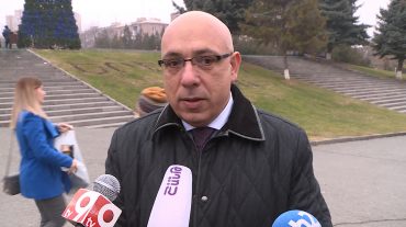 Հերիք է հայ-ռուսական հարաբերություններով վախեցնել ժողովրդին. Խաչատուր Քոքոբելյան