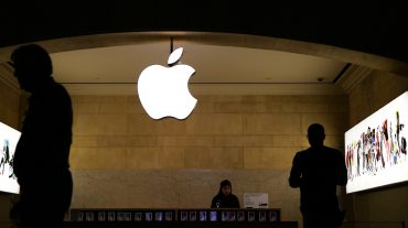 Apple-ը հասանելիություն ունի iPhone-ի օգտատերերի էկրաններին