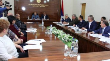 Արցախի ԱԺ «Վերածնունդ» խմբակցությունը խորհրդարանական լսումներ է սկսել