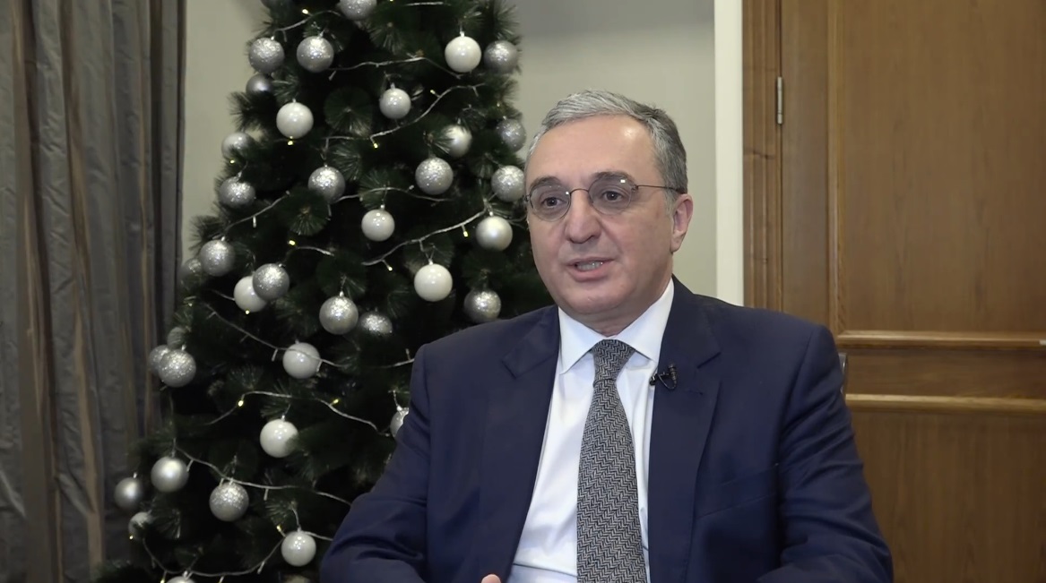Մաղթում եմ խաղաղ, անվտանգ, ստեղծագործ Նոր տարի. Զոհրաբ Մնացականյան