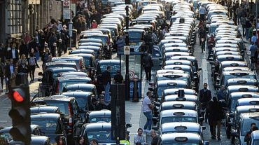 Լոնդոնում տաքսու վարորդները բողոքի ակցիաներ են իրականացնում