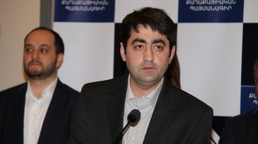 Բա որ Յունկերն ասի` «Ինչո՞ւ եք իմ մասին կեղծ լուրեր տարածում», ի՞նչ եք ասելու. Արսեն Խառատյանը՝ Արմեն Աշոտյանին