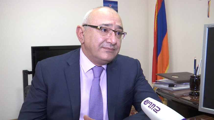 Նորընտիր պատգամավորներին մանդատները հանձնելու են պատահական քաղաքացիներ․ Մուկուչյան