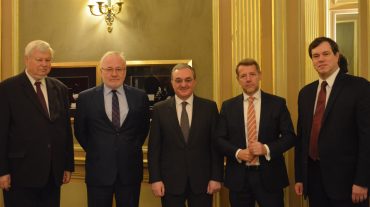 Մեկնարկել է Հայաստանի ԱԳ նախարարի հանդիպումը ԵԱՀԿ համանախագահների հետ