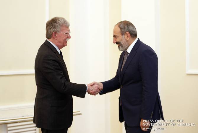 Փաշինյանը հեռախոսազրույց է ունեցել ԱՄՆ նախագահի խորհրդական Բոլթոնի հետ