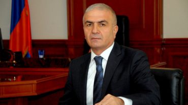 Սյունիքի մարզպետը ոչ թե երկու անգամ, այլ երկու հոդվածներով և մեկ անգամ խրախուսել է մարզպետարանի աշխատակիցներին. պարզաբանում