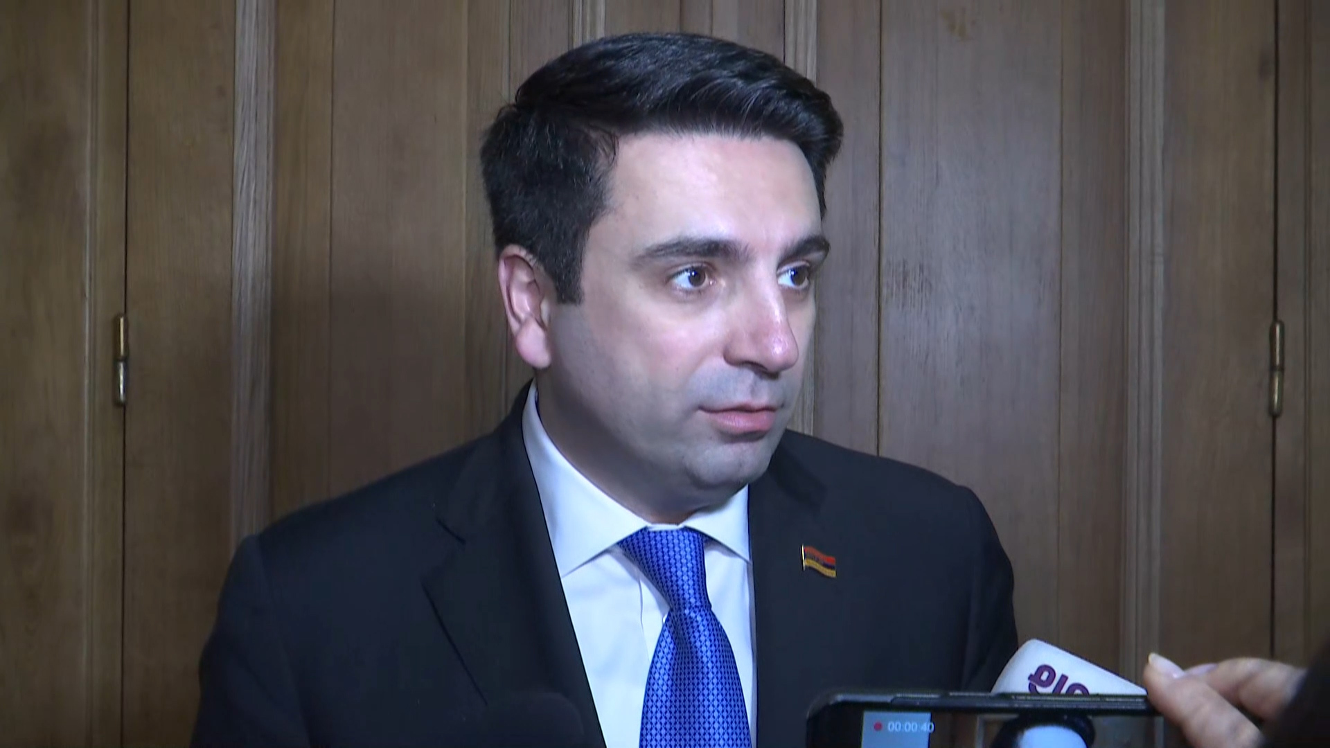 Նոր մեքենա չի գնվում, ժողովո՛ւրդ, չկա տենց բան. Ալեն Սիմոնյան