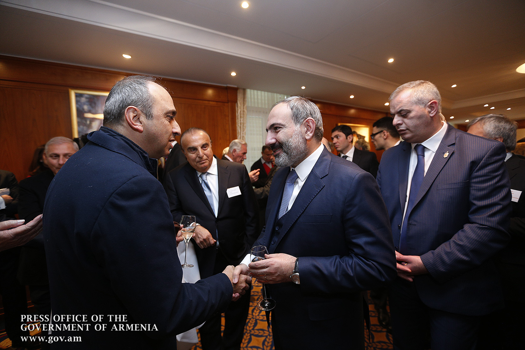 Եթե պատրաստ եք ձեր քայլը կատարել, եկե՛ք Հայաստան, հարստացե՛ք և հարստացրե՛ք. Փաշինյանի հանդիպումը շվեյցարացի գործարարների հետ