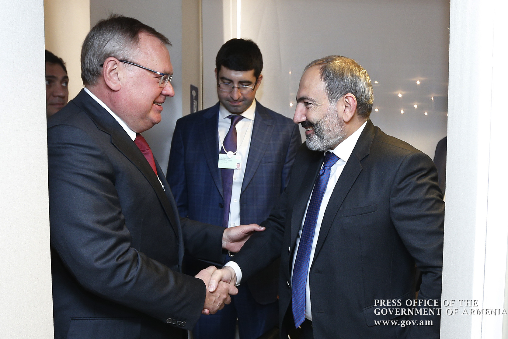 Վարչապետը շարունակում է հանդիպումները Դավոսի տնտեսական համաժողովի շրջանակում