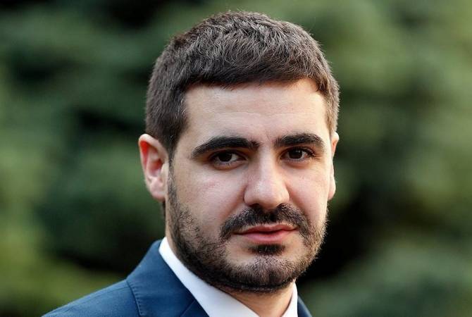 Արման Եղոյանն ազատվել է վարչապետի մամուլի քարտուղարի պաշտոնից