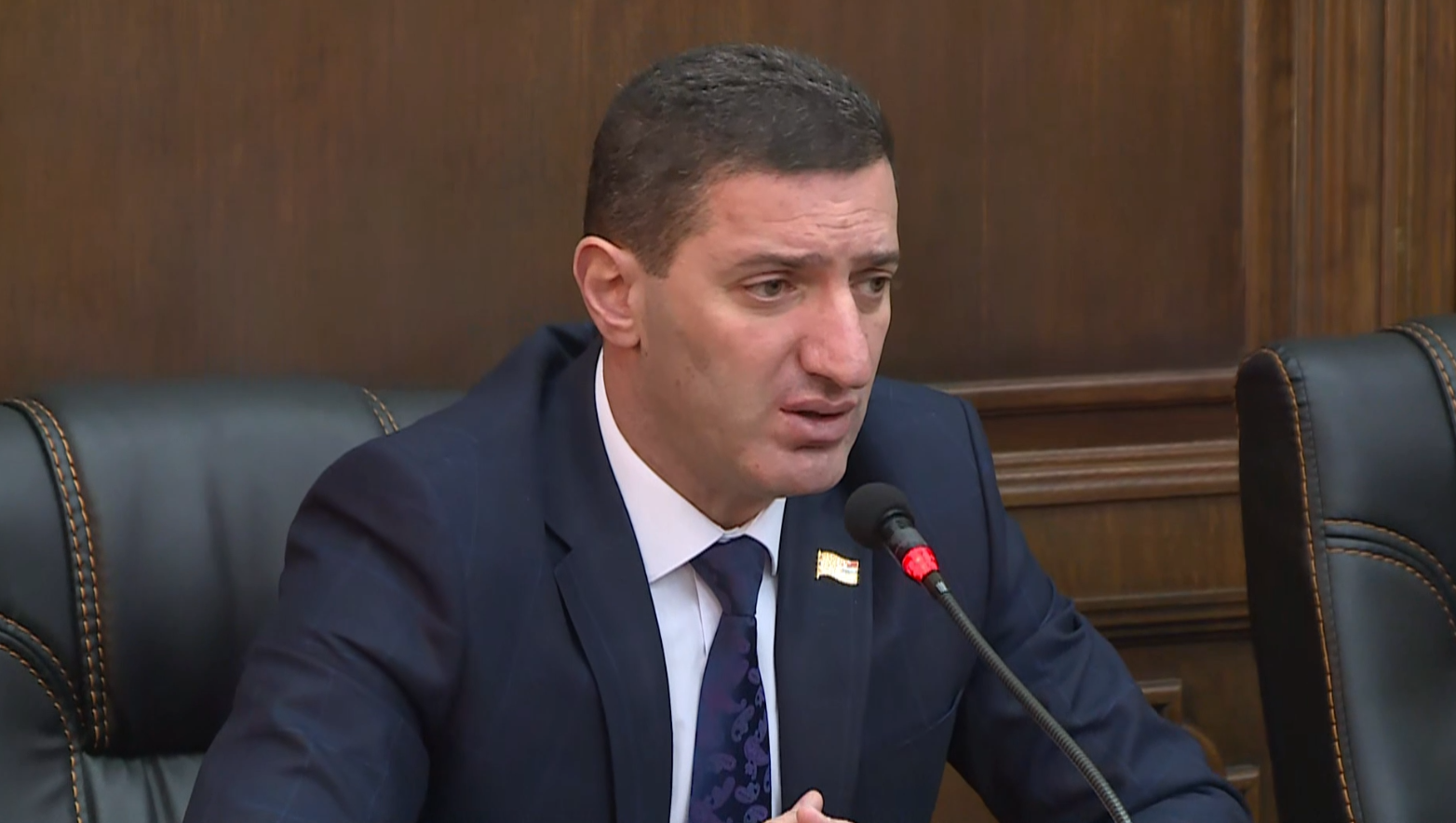 Քանի որ մարզպետների պաշտոնավարման մեկ տարին չի լրացել, պարգևատրման հիմքը կասկածելի է. Գևորգ Պետրոսյան
