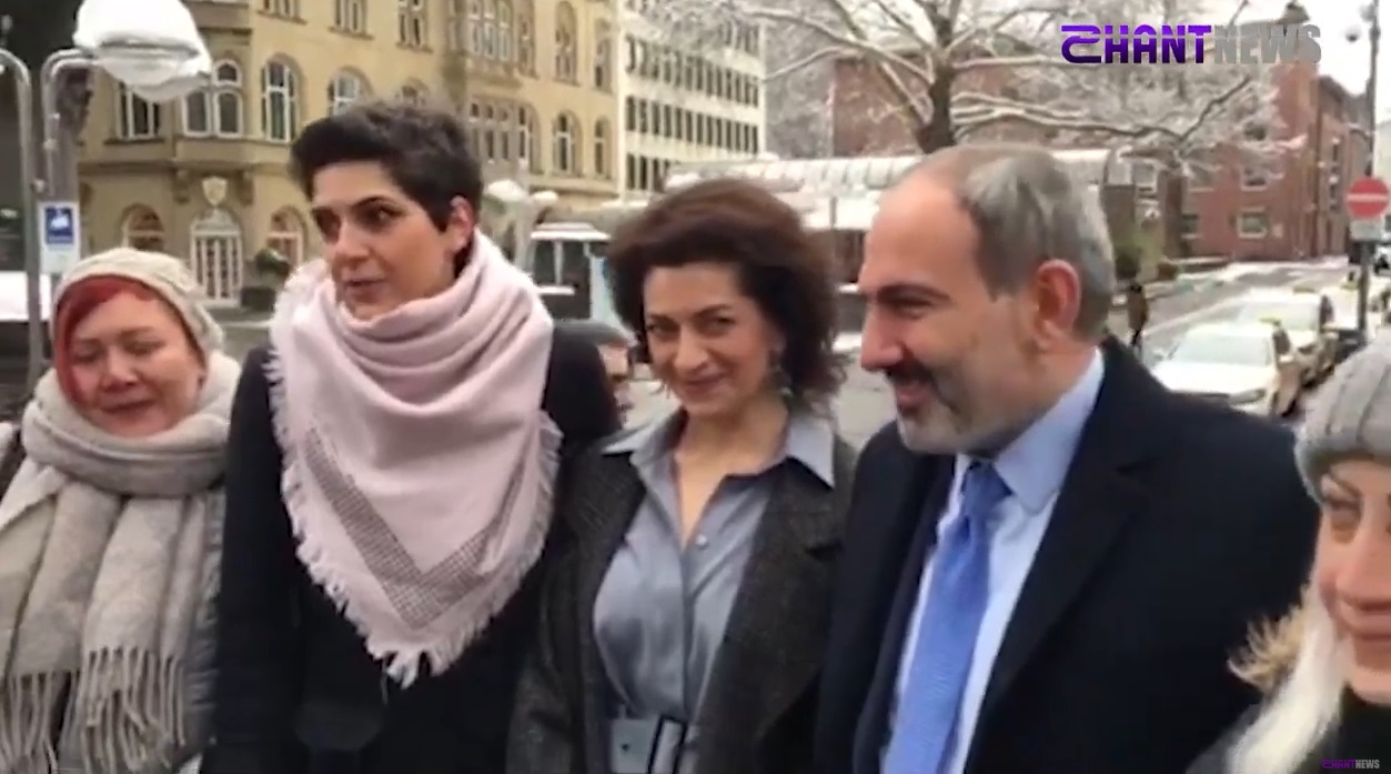 Մենք Ձեզ շատ սիրում ենք. Քյոլնի տաճար այցի ընթացքում վարչապետը շփվել է հայ համայնքի ներկայացուցիչների հետ