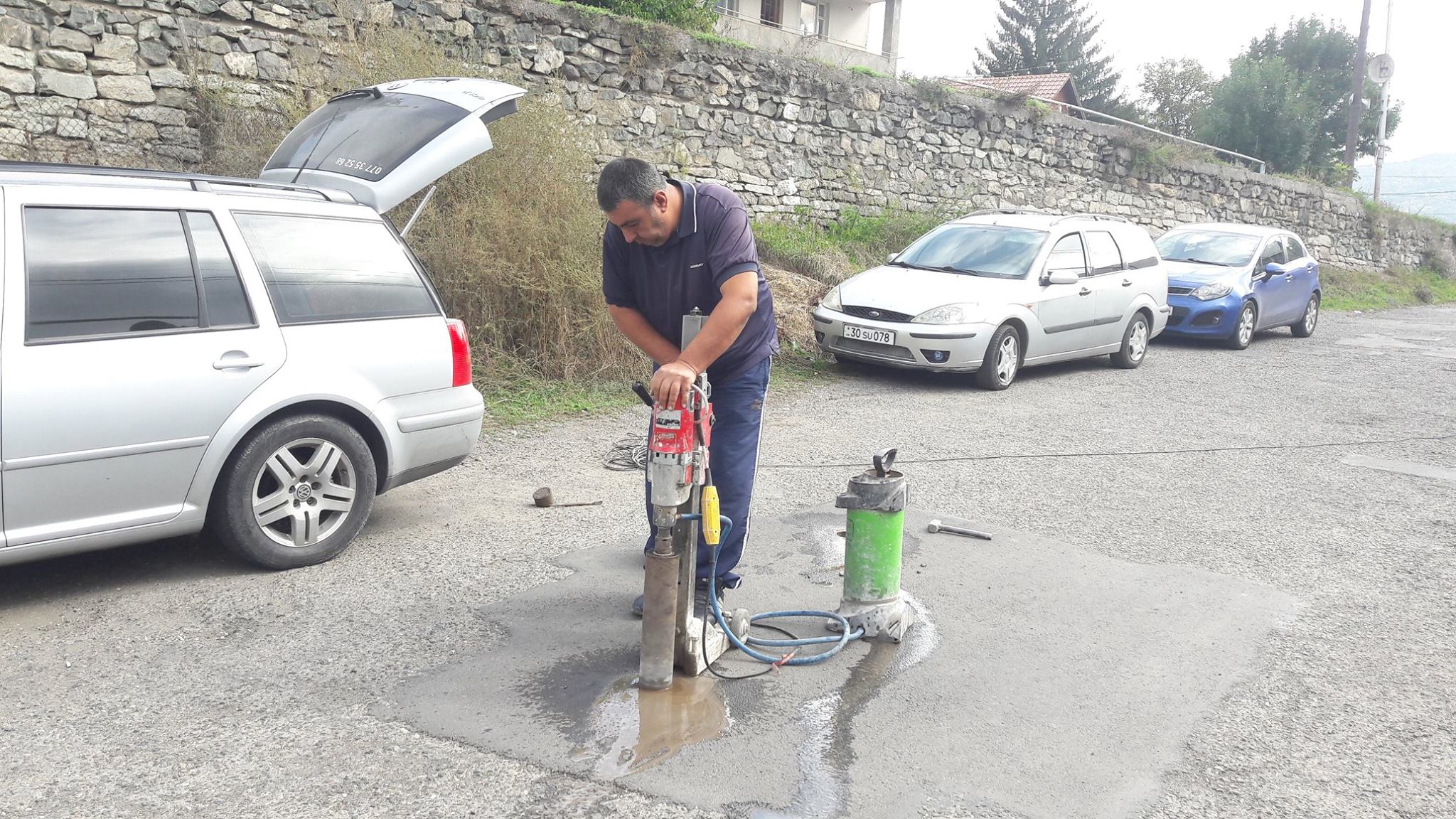 Առանց ասֆալտի, մայթերի, համապատասխան գծանշումների ներհամայնքային ճանապարհներ. մոնիթորինգ ՀՀ 3 մարզում