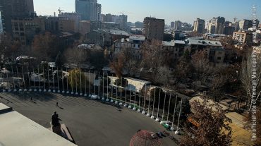 Օպերայի հարակից կանաչ գոտին վերականգնվում է
