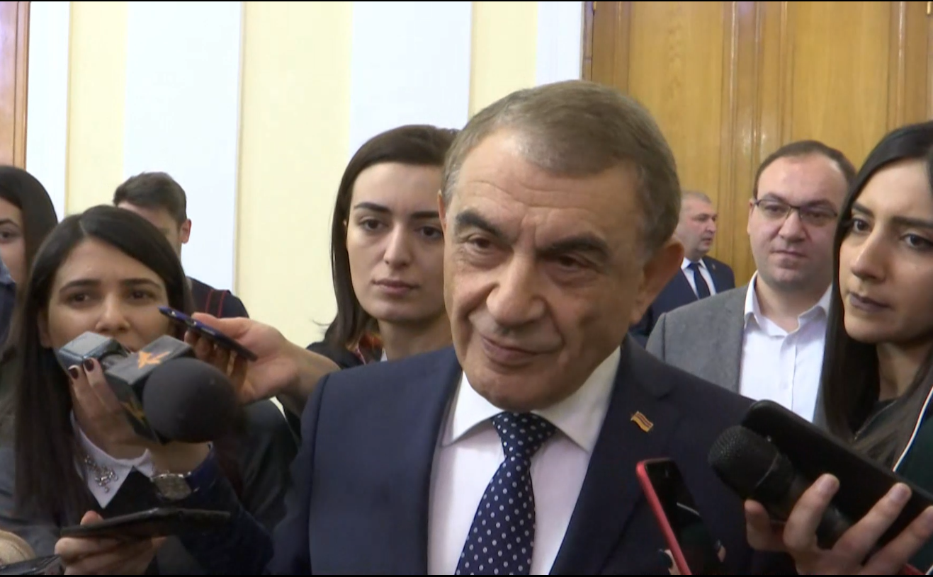 Ինձ մոտ վիրահատելն ավելի լավ է ստացվում, քան խոսելը. Արա Բաբլոյան