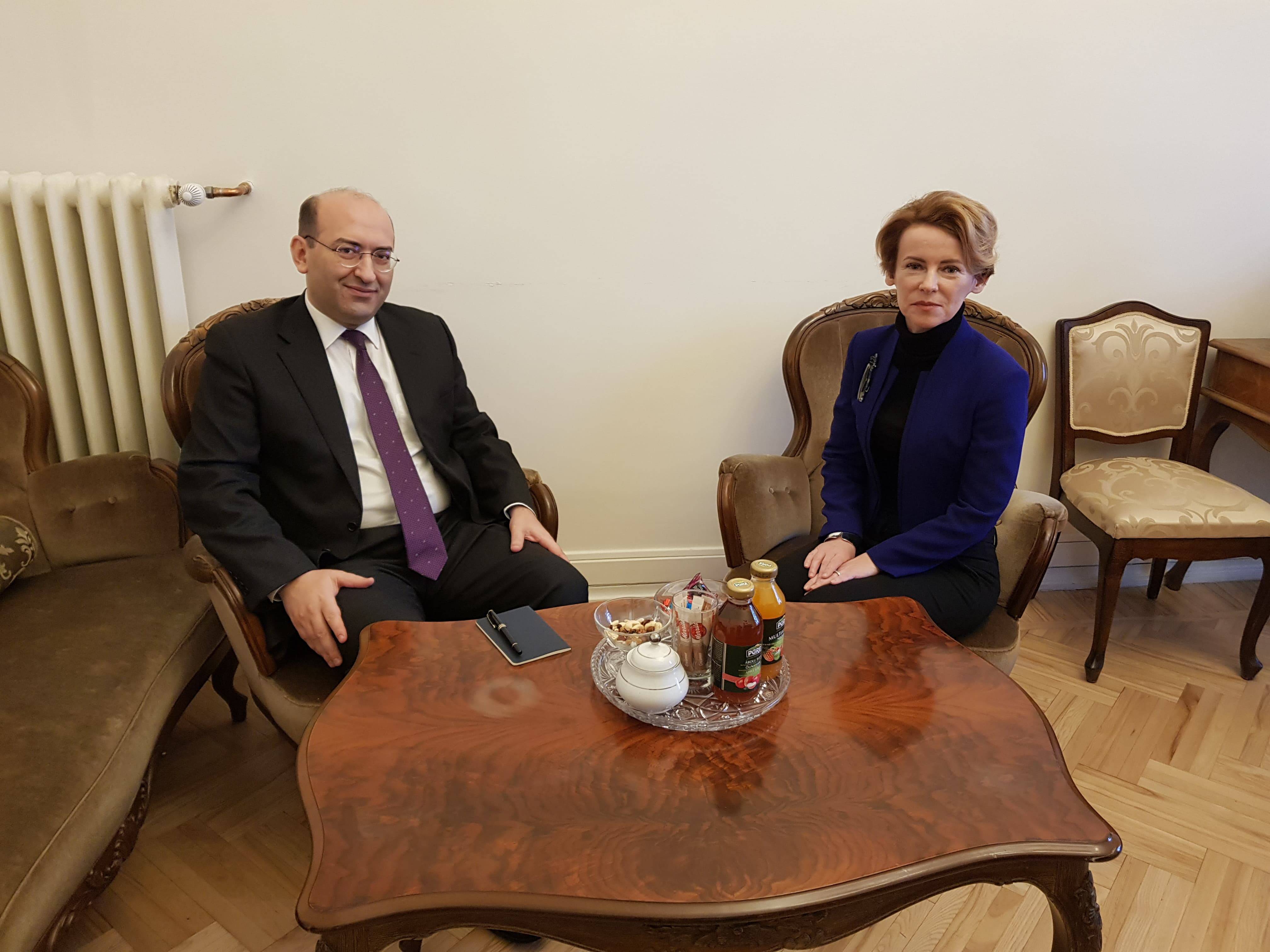 Լատվիայում ՀՀ դեսպանը և Լատվիայի խորհրդարանի փոխխոսնակը քննարկել են բարձր մակարդակի փոխայցելությունների կազմակերպման հարցեր