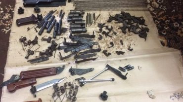 Ոստիկանները Շիրակի մարզում զենք-զինամթերք և թմրանյութ են հայտնաբերել