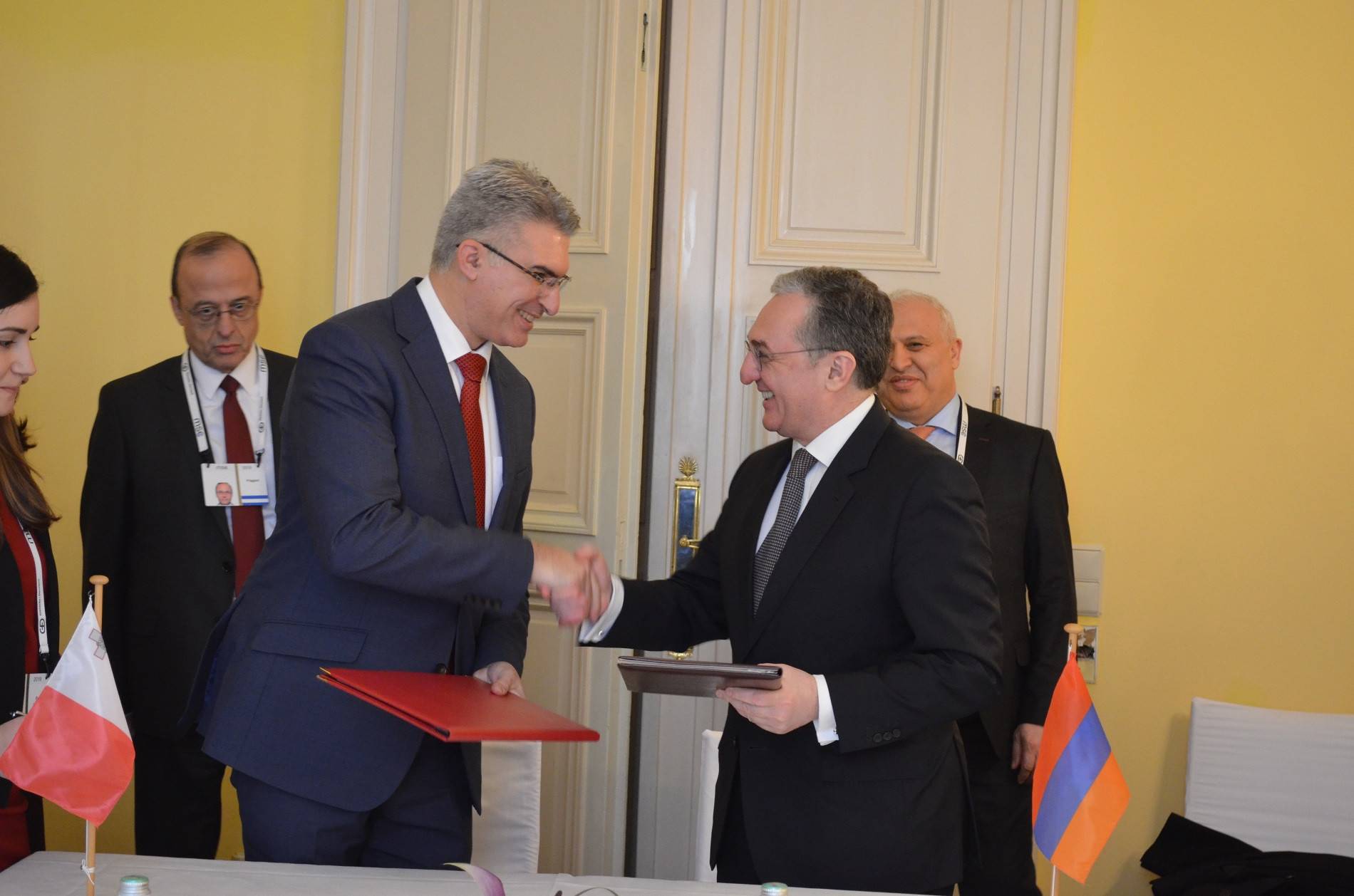 Զոհրաբ Մնացականյանը և Կարմելո Արբելան ստորագրեցին Հայաստանի ԱԳՆ-ի և Մալթայի ԱԳՆ-ի միջև քաղաքական խորհրդակցություններ անցկացնելու մասին փոխըմբռնման հուշագիր