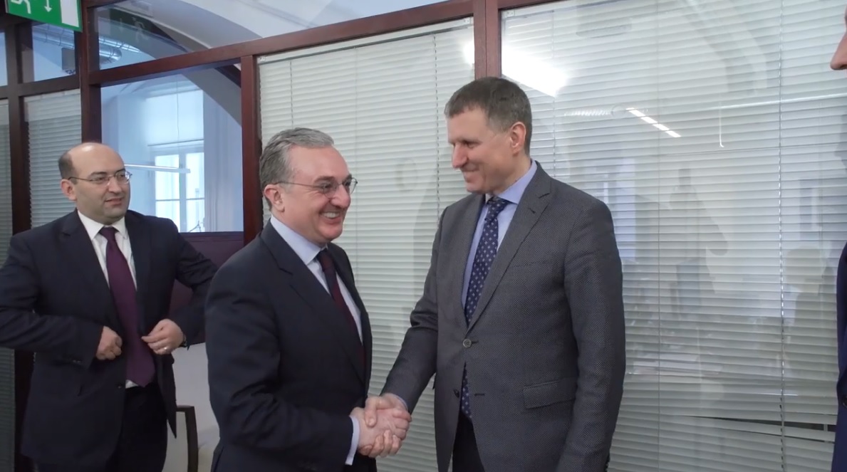 Հայաստանի ԱԳ նախարարը քաղաքական ու տնտեսական մի շարք հարցեր է քննարկել Էստոնիայի խորհրդարանի ԵՄ-ի հարցերով հանձնաժողովի նախագահի և հայ-էստոնական խորհրդարանական խմբի նախագահի հետ