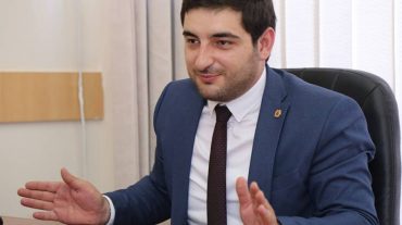 «Ես նմա՞ն եմ «ասողի». «Հրապարակ»