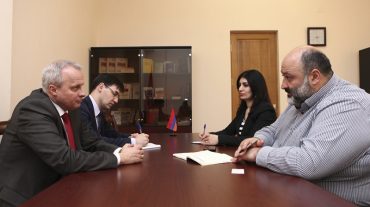 Վարազդատ Կարապետյանը ՀՀ-ում ՌԴ դեսպանի հետ քննարկել է հայկական գյուղատնտեսական արտադրանքի՝ ռուսական շուկայում իրացման հնարավորությունները