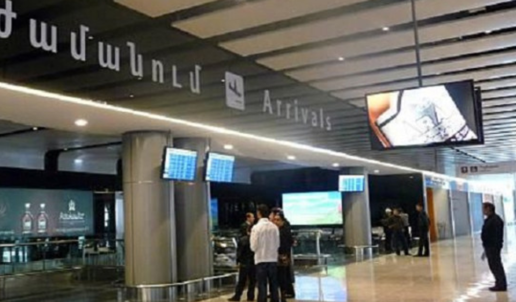Միջազգային մրցաշարին ոսկե և բրոնզե մեդալներ նվաճած հայ ըմբիշները ժամանեցին Երևան