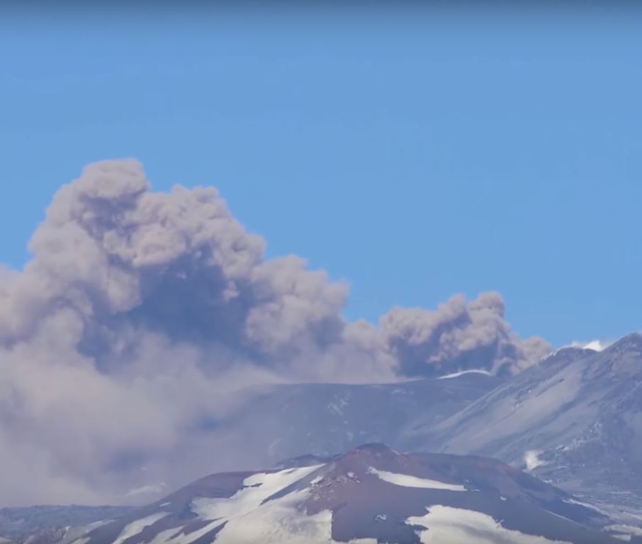 Իտալիայում արթնացել է Էտնա հրաբուխը