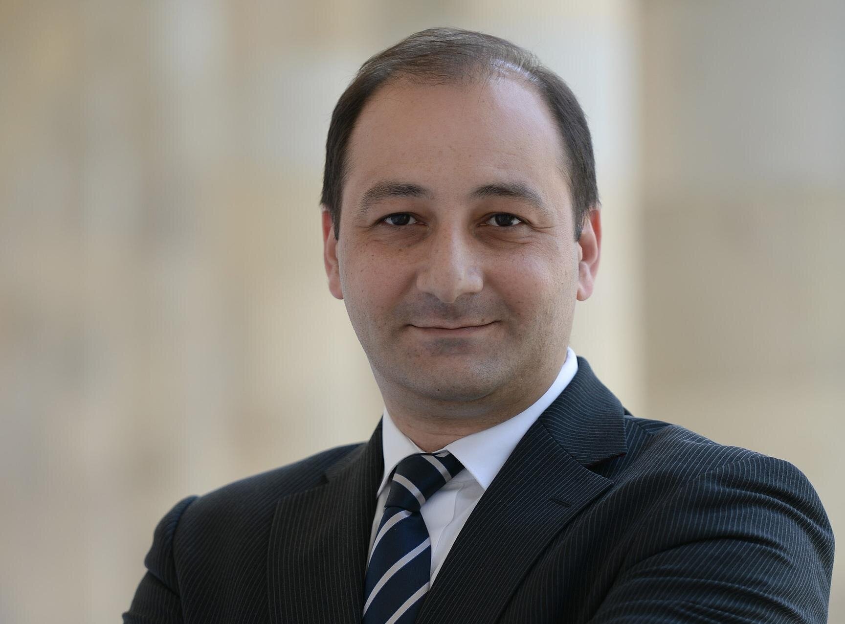 Սերժ Սարգսյանի գրասենյակի պատասխանատու Նաիրի Պետրոսյանը թողնում է իր պաշտոնը