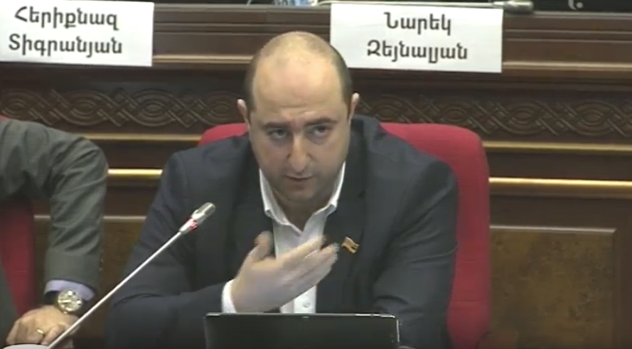 Մտահոգություն ունեմ, որ Ուրիխանյանի նախագիծը նպաստելու է բուհերի վարձերի բարձրացմանը․ Արտակ Մանուկյան