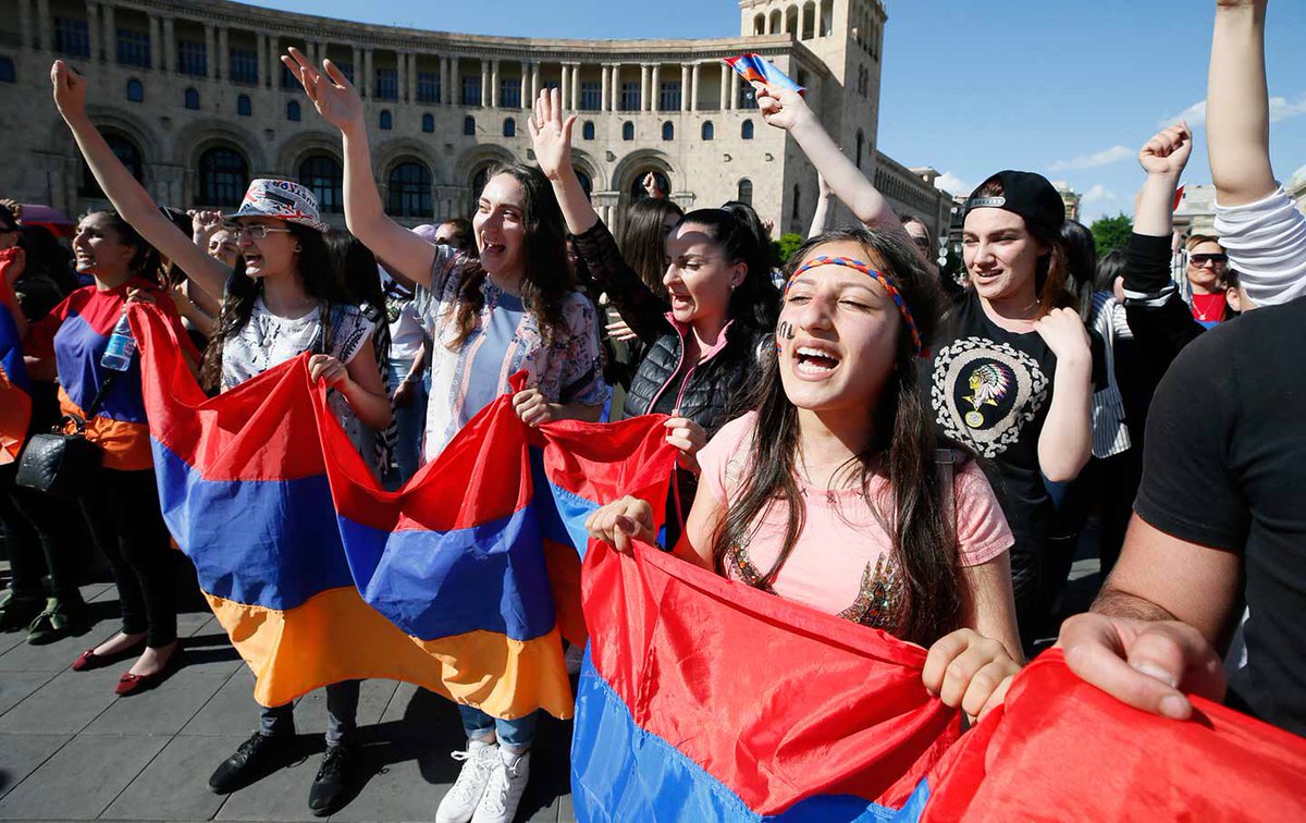 Քաջաբար ստանձնում եք մեր հասարակությունը վերափոխելու առաքելությունը․ Զոհրաբ Մնացականյանի շնորհավորանքը