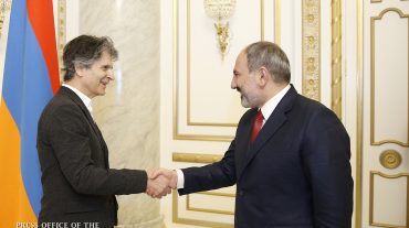 Վարչապետն ընդունել է ամերիկահայ գործարար և բարերար Ջեյմս Թուֆենկյանին