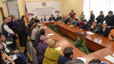 Պոլիէթիլենային տոպրակները կդառնան 100 դրամ. արտադրողները դժգոհում են
