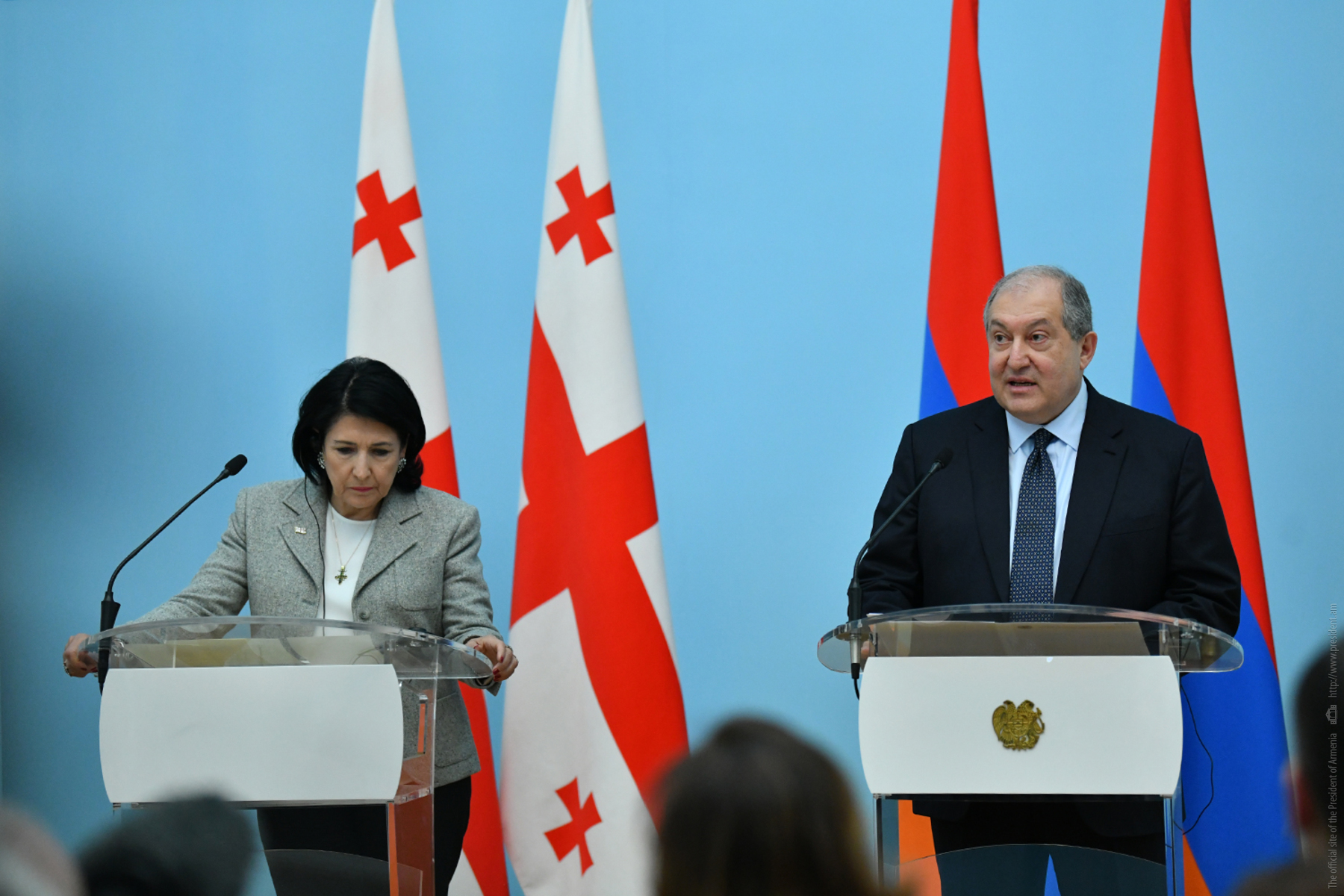 ՀՀ նախագահը Վրաստանի նախագահի հետ հանդիպման ժամանակ Արցախի հակամարտության վերաբերյալ շեշտադրումներ է արել