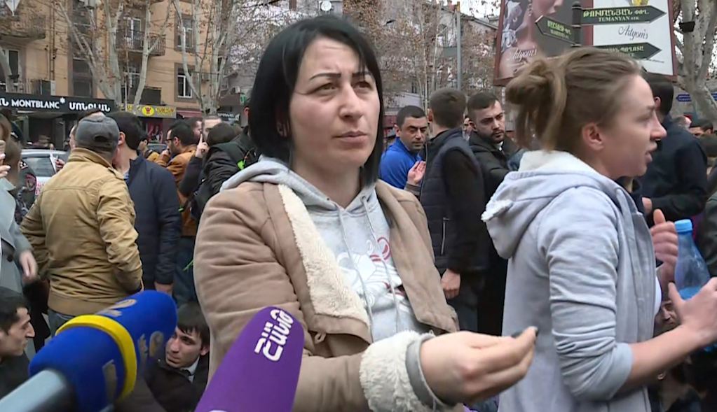 Ուզում ենք, որ քաղաքապետը գա, մեզ հետ խոսի. ցուցարար
