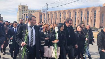 ԱԺ «Բարգավաճ Հայաստան» խմբակցությունը հարգանքի տուրք է մատուցել Մարտի 1-ի զոհերի հիշատակին