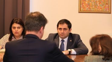 Նախարար Պապիկյանը Ֆրանսիայի դեսպանի հետ քննարկել է երկկողմ համագործակցության օրակարգային մի շարք հարցեր