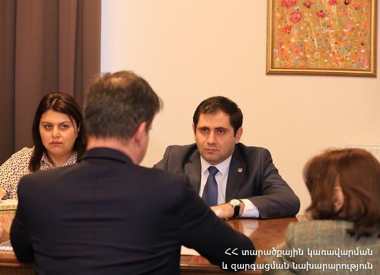 Նախարար Պապիկյանը Ֆրանսիայի դեսպանի հետ քննարկել է երկկողմ համագործակցության օրակարգային մի շարք հարցեր